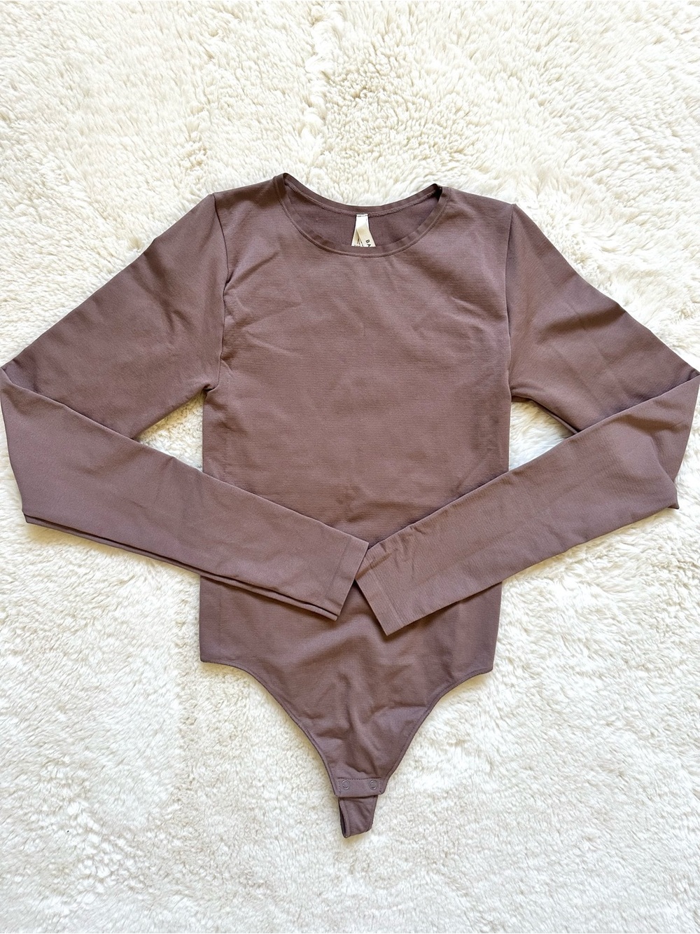 Aritzia Babaton Contour Crew Longsleeve Bodysuit Brown XS